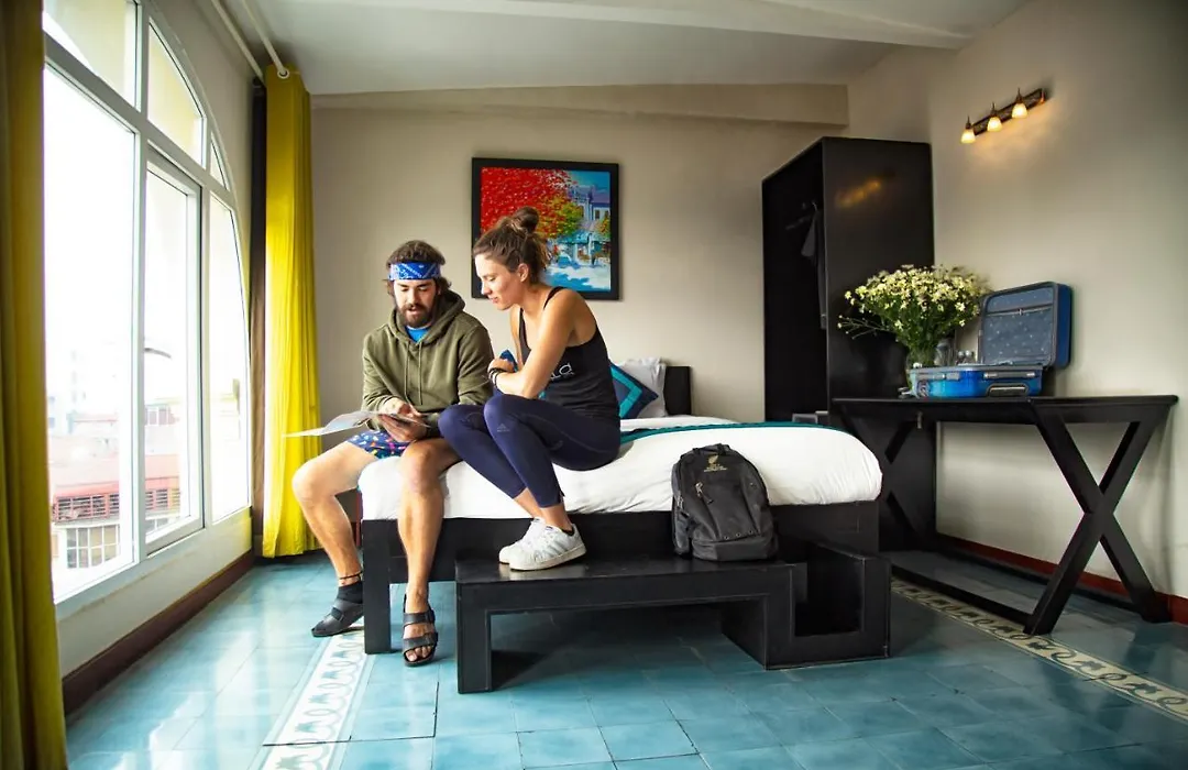 Vietnam Backpacker Hostels - Downtown-1